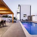 Ramo Luxury Villa