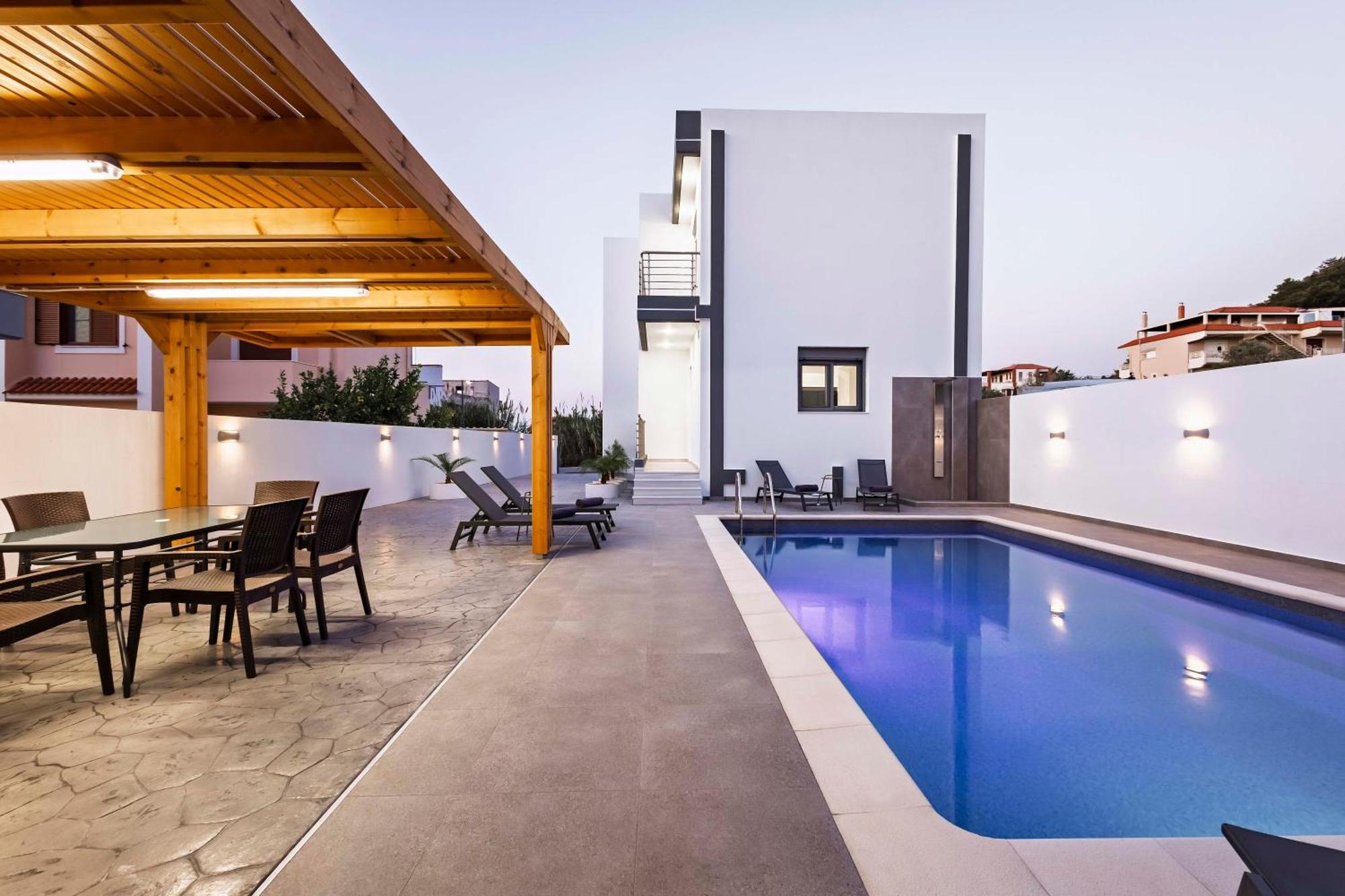 Ramo Luxury Villa Kremastí
